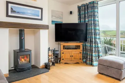 Image de Pickleridge View, Holiday Home Dale, Sleeps 10, 5 bedrooms, bathrooms