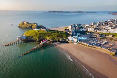 Image de The Cabin, Holiday Apartment Tenby, Sleeps 6, 3 bedrooms, bathrooms