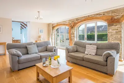 Image de The Old Carthouse, Holiday Cottage Llawhaden, Sleeps 8, 4 bedrooms, bathrooms