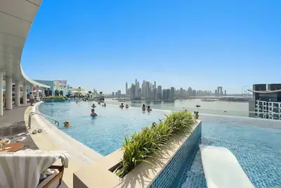 Image de Studio Palm Jumeirah with rooftop pool and view