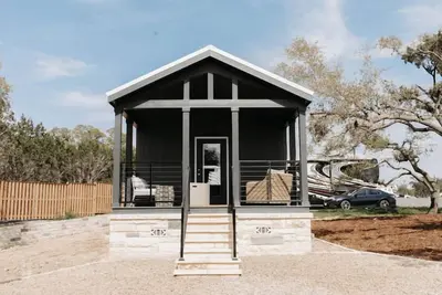 Image de Secretariat Cabin - Cabin sleeps up to 4 people. Pet friendly.