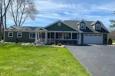 Image de Monthly rental - Ranch style home providing a modern & comfortable living space.