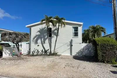 Image de Waterfront Keys Paradise w/ 10k Lb Boat Lift
