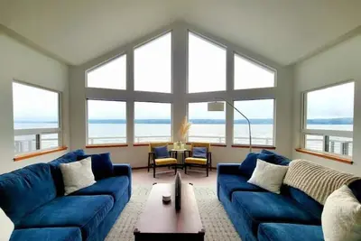 Image de Beachfront home in Port Ludlow w/ game room
