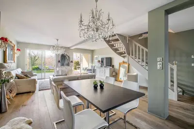 Image de Maison familiale de charme à 15 min de lyon