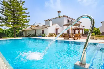 Image de Cubo's Casa Rural VistaMontaña \/ piscine privée \/ climatisation \/ wifi gratuit