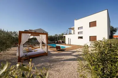 Image de Four Bedroom with Heated Pool and Jacuzzi