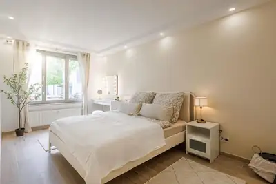 Image de Wunderschöne Wohnung mit Terrasse Nähe Airport Ber