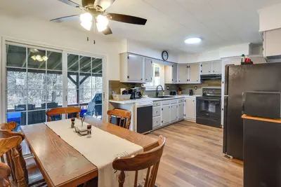 Image de Cozy DuBois Home w/ Deck ~ 8 Mi to Treasure Lake!