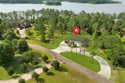 Image de Waterfront house on Sam Rayburn