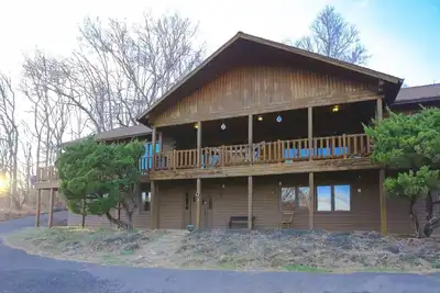 Image de Mountain Lodge: Heated Pool 83°