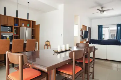 3 Bdr & 3 Story Modern Home w/Pool and Ocean View\n\n