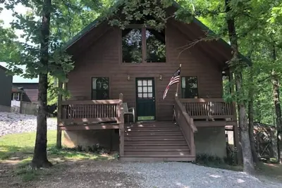 Image de Quaint Cabin in the Trees! \n