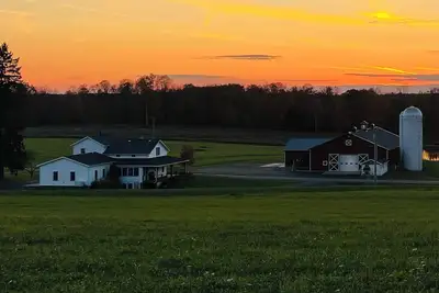 Image de Alex and Dorothy's Farmhouse