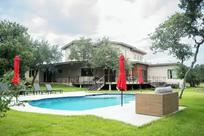 Upscale Modern Hill Country Home! Has it All
