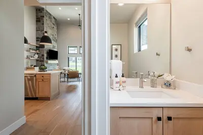 Image de In Deer Valley East Village \/ Mayflower area - 1. 5 miles to Deer Valley