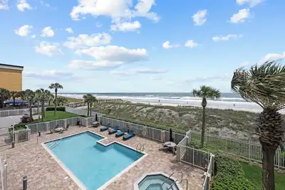 Image de Ocean Escape Oceanfront Condo