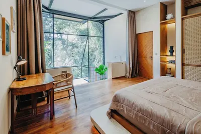 Image de Luxe River Gorge Villa w\/ Glass Rooftop Pool