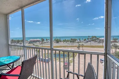 Image de Stunning Sunset Suite Steps from the Sand 2505