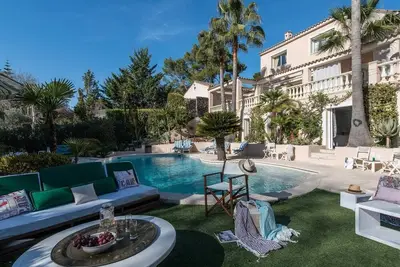 Image de Juan Les Pins Proche Cannes & Plages 18-20 Personnes
