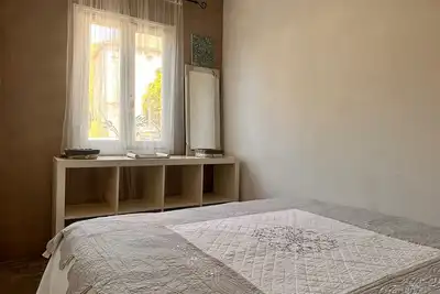 Image de Magnifique maison + Piscine + Base nautique + Animaux de compagnie acceptés!