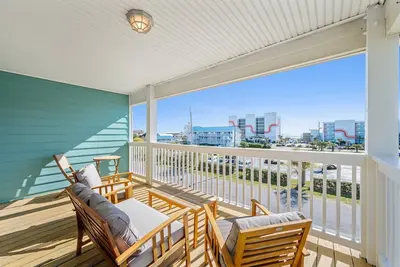 Image de Entire Home In Carolina Beach, North Carolina 1 Block from the Beach