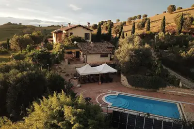 Image de Alleinstehende Villa mit Pool schönem Panorama, ruhig, nur 9km zum Strand.