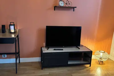 Image de Appartement dans une maison, proche village olympique et stade de France