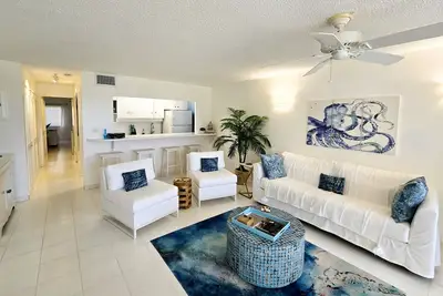 Image de One Bedroom Beach Front at Sapphire Beach