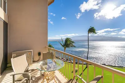 Image de Beautiful Oceanfront Condo with Stunning Views in the Heart of Maui!
