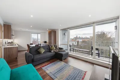 Image de Spacious modern 3 bed central & by the station