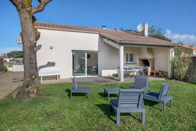 Image de Maison au calme Ă 400m de la plage