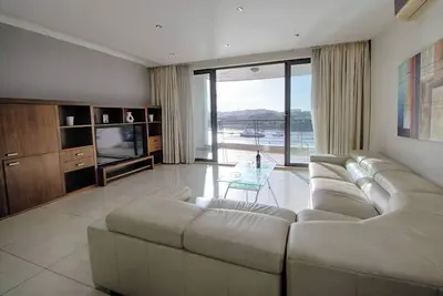 Image de Make your holiday worthwhile at this fabulous accommodation just a minute away from Sliema ferries