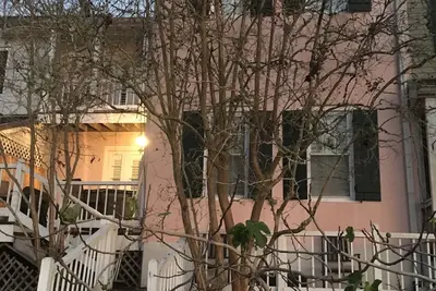 Image de Charming and Cozy lakefront townhome near historic Madisonville. Pet friendly!
