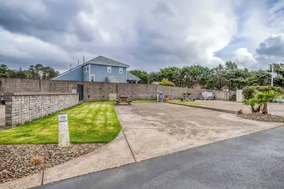 Image de Dog Friendly, Available with 50amp, 30amp, Water and Sewer hook up's, WiFi