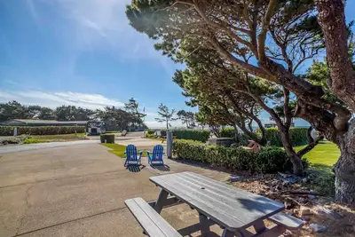 Image de Dog Friendly, Available with 50amp, 30amp, Water and Sewer hook up's, WiFi