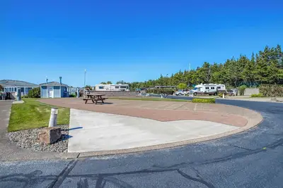 Image de Dog Friendly, Available with 50amp, 30amp, Water and Sewer hook up's, WiFi