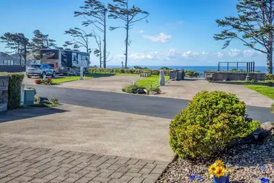 Image de Dog Friendly, Available with 50amp, 30amp, Water and Sewer hook up's, WiFi