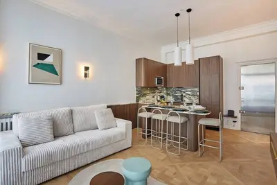 Image de Appartement sur les Champs Elysées