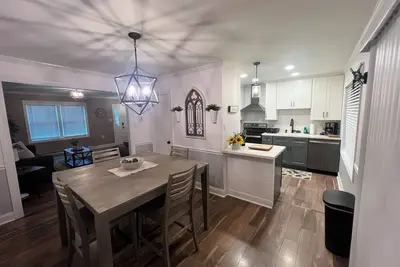 Image de Cozy 2-bedroom townhome with WiFi, Ac in beautiful Valley Green