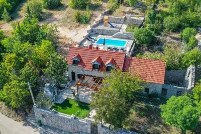 Image de Cottage Green Paradise with Pool