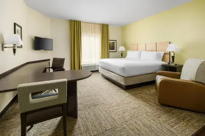 Image de Your Orlando Adventure Awaits: Suite Living with Fitness Center!