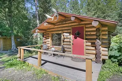 Image de Salmon Trail Cabin - a sunny log cabin in historic Hope, Alaska