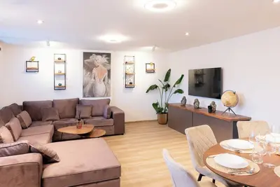 Image de Stijlvol appartement met jacuzzi & sauna