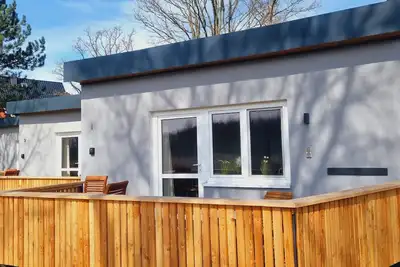 Image de \"strandvergnĂĽgen 2\", 100 m zum Traumstrand, Ganzer Terrassen-bungalow mit Parken