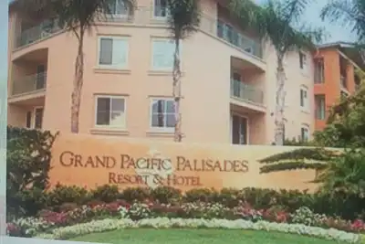 Image de Great 2 Bd and 2 Bt 1 king bed, 1 full bed, 1 twin bed sofa bed\n Private Patio