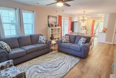 Image de The Blue Wave: Quiet & Cozy Beach Retreat