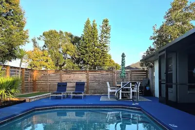 Image de Relax and Refresh at this Cozy and Spacious Pool Home in Central Florida