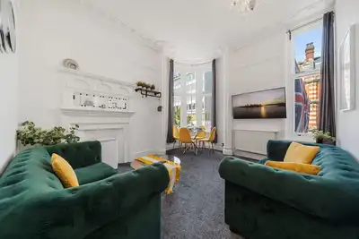 Image de Prestigious 3 bedroom Apartment on Oxford Street - 4
