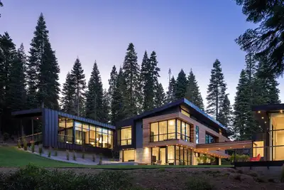 Image de Peak Perfection at Martis Camp - Monthly Rental - Sleeps 18 - Includes Guest House